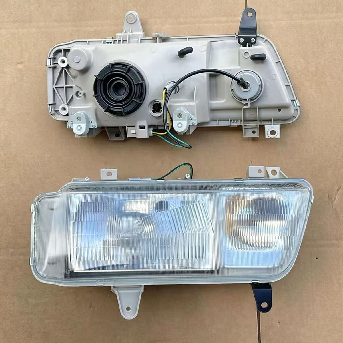 Head Lamp RHD RH (with Bracket) for ISUZU DECA320 DECA270 FSR FTR