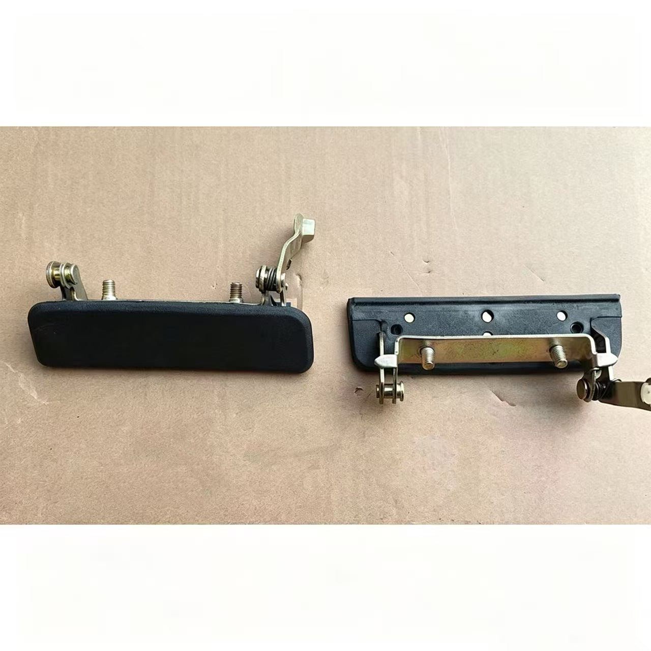 8-94271303-2 8942713032 Handle LH for Isuzu NPR115 NKR84 NPR TFR88 Truck Spare Parts