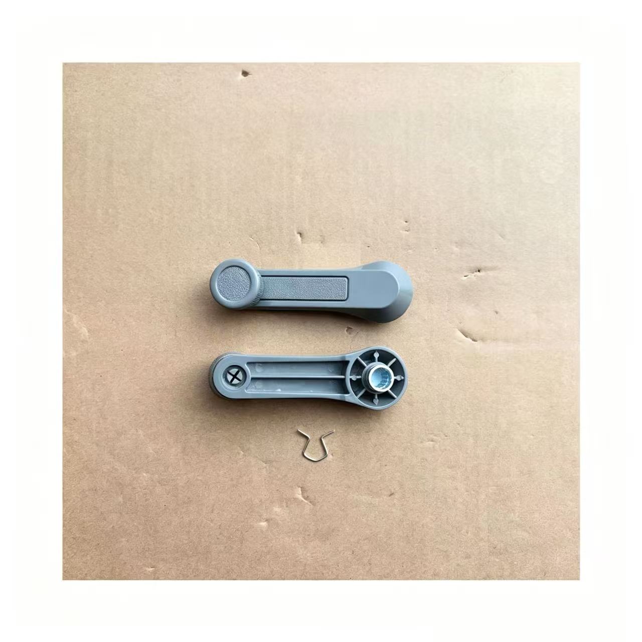 8-94220423-0 8-94403144-0 8-94476854-0 9-84101923-3 8942204230 8944031440 Window Handle for Isuzu NPR115 NPR84 NPR TFR88 Truck