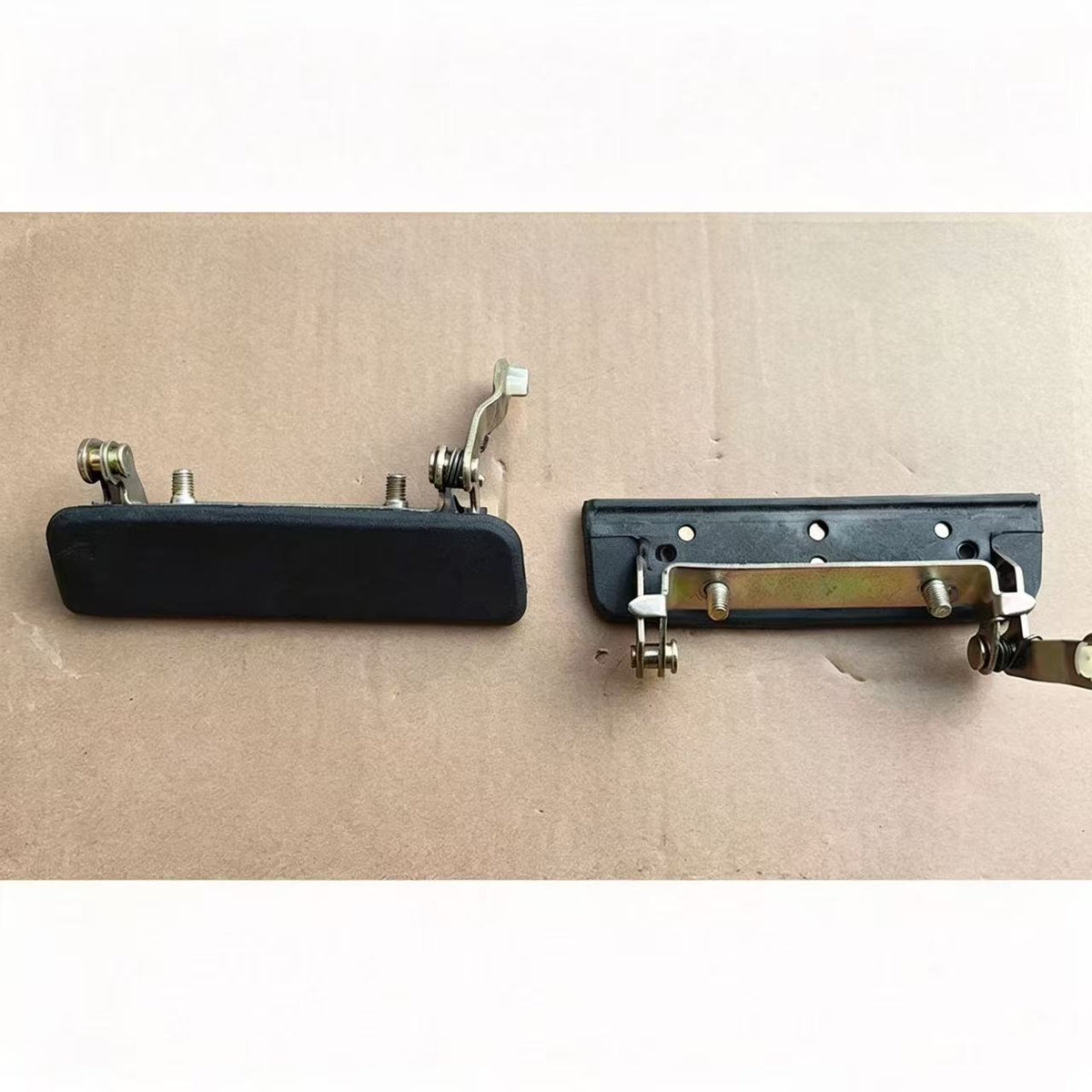 8-94271302-2 8942713022 Handle RH for Isuzu NPR115 NKR84 NPR TFR88 Truck Spare Parts