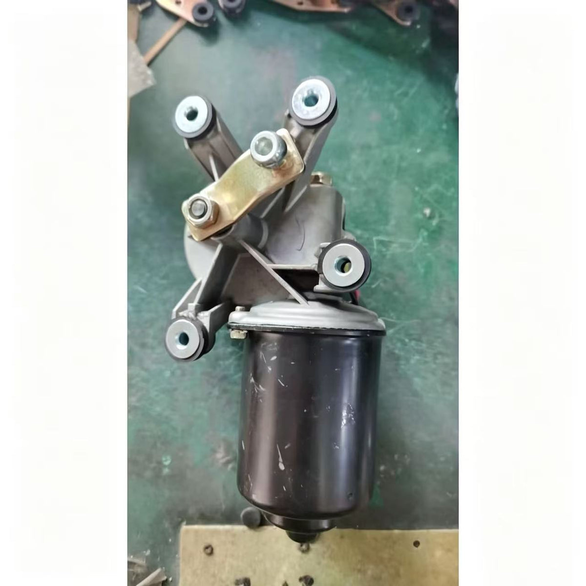 8-94110125-1 8941101251 Wiper Motor for ISUZU NPR115 NKR90 Truck Spare Parts