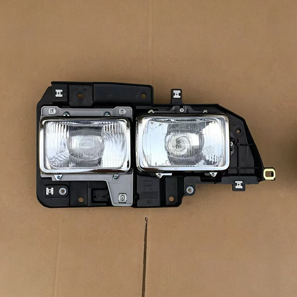 Headlamp LHD RH (94) for ISUZU NPR 120 100P Truck Spare Body Parts