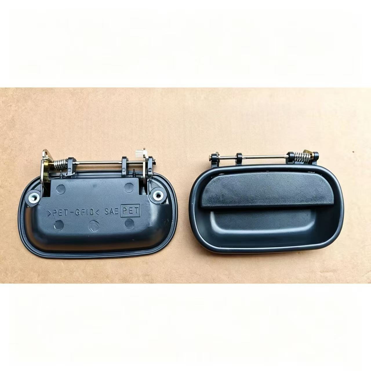 Door Handle RH Iron for ISUZU NPR 120 100P Truck Spare Body Parts