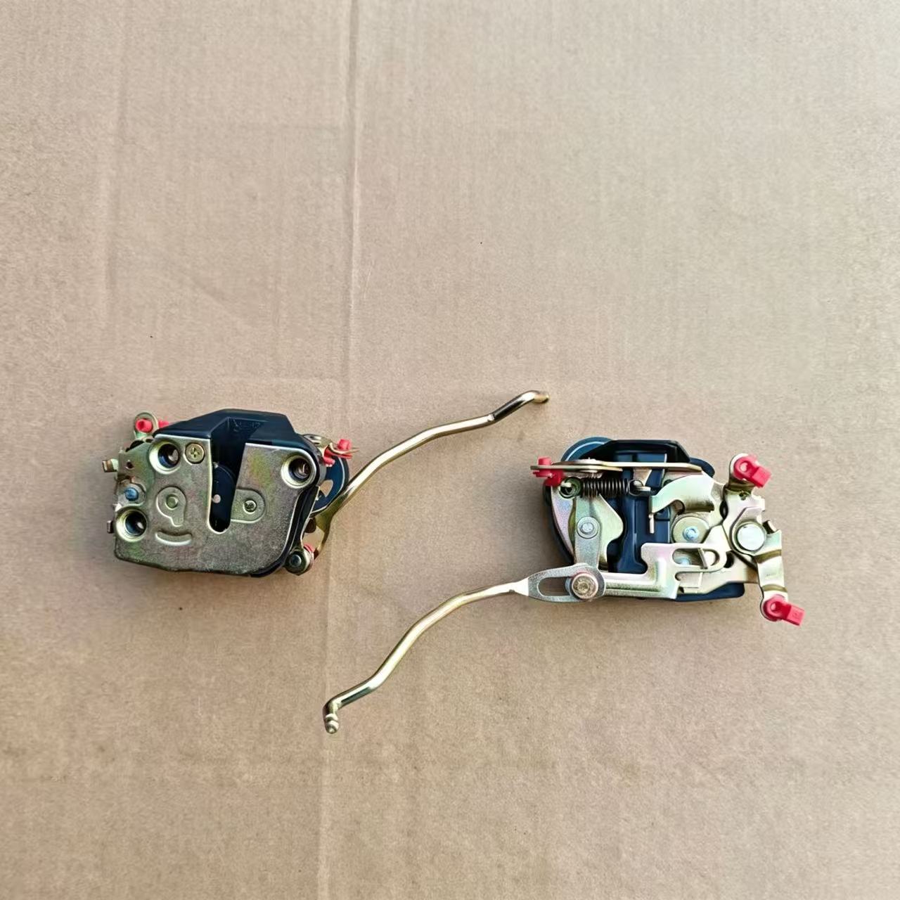 8-97852414-3 8978524143 Door Lock Rh for ISUZU NPR 120 100P Truck Spare Body Parts