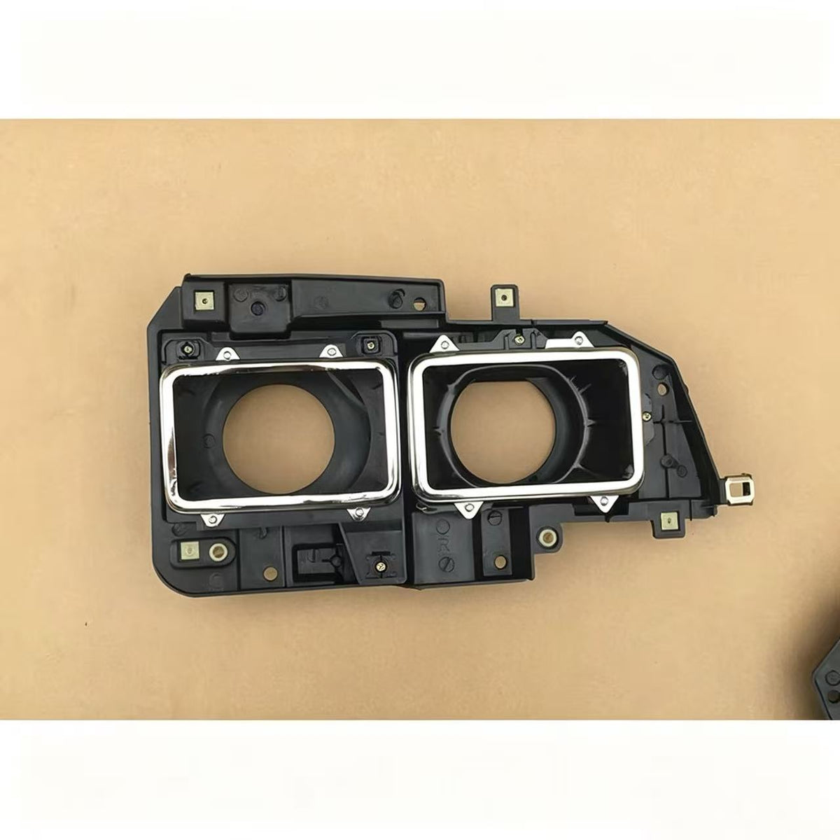 Headlight Holder Right for ISUZU NPR 120 100P Truck Spare Body Parts