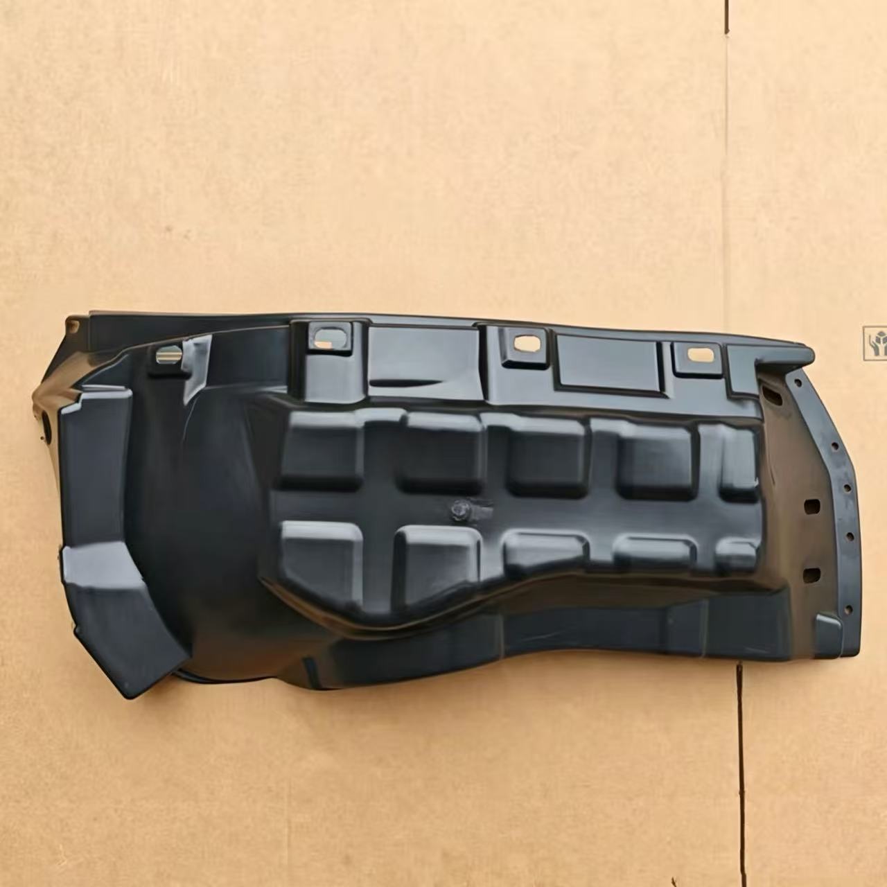 8403021E0 Splash Board 82*41cm RHFor ISUZU NPR 120 100P Truck Spare Body Parts