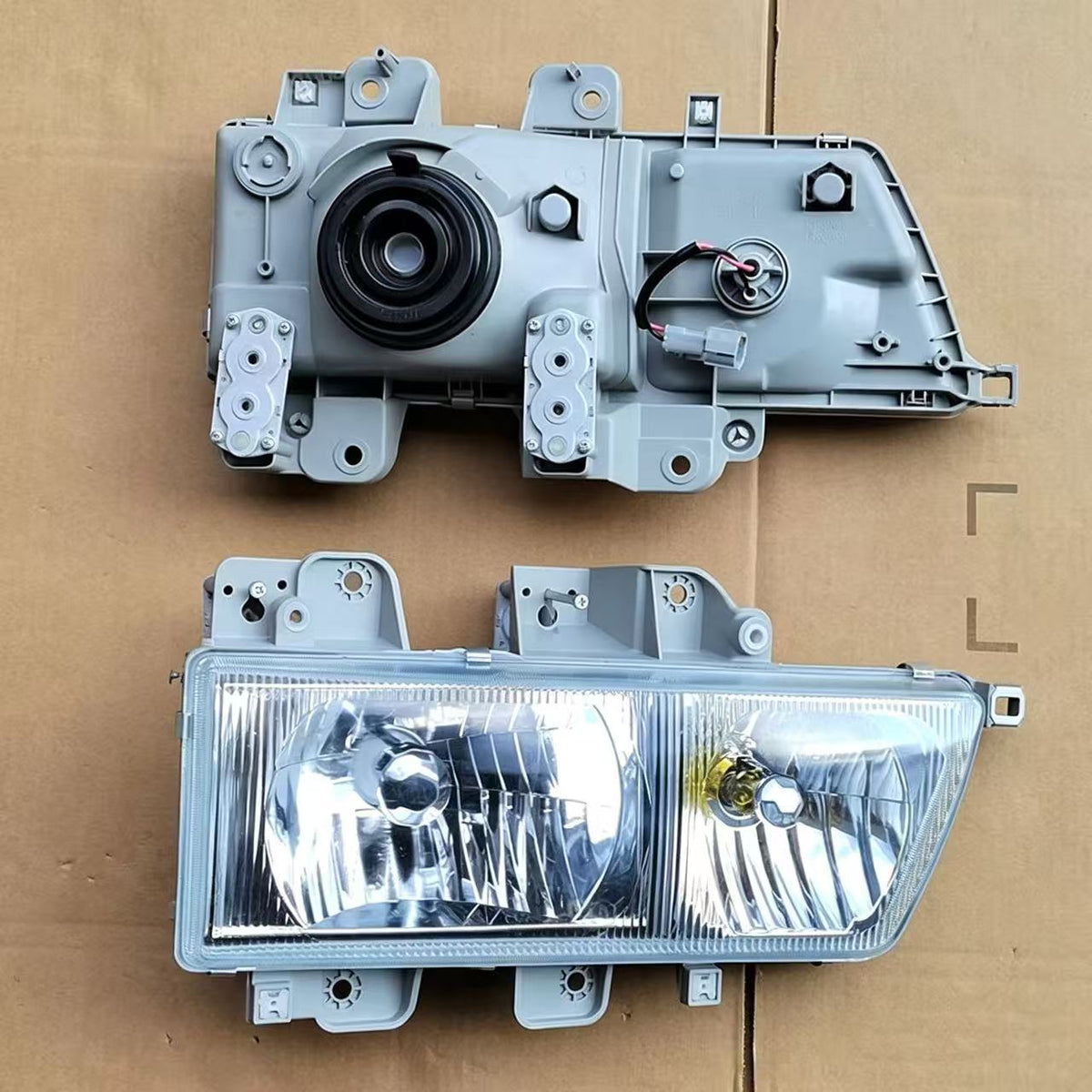 Crystal Headlamp LH RH  RHD for ISUZU NPR 120 100P Truck Spare Body Parts