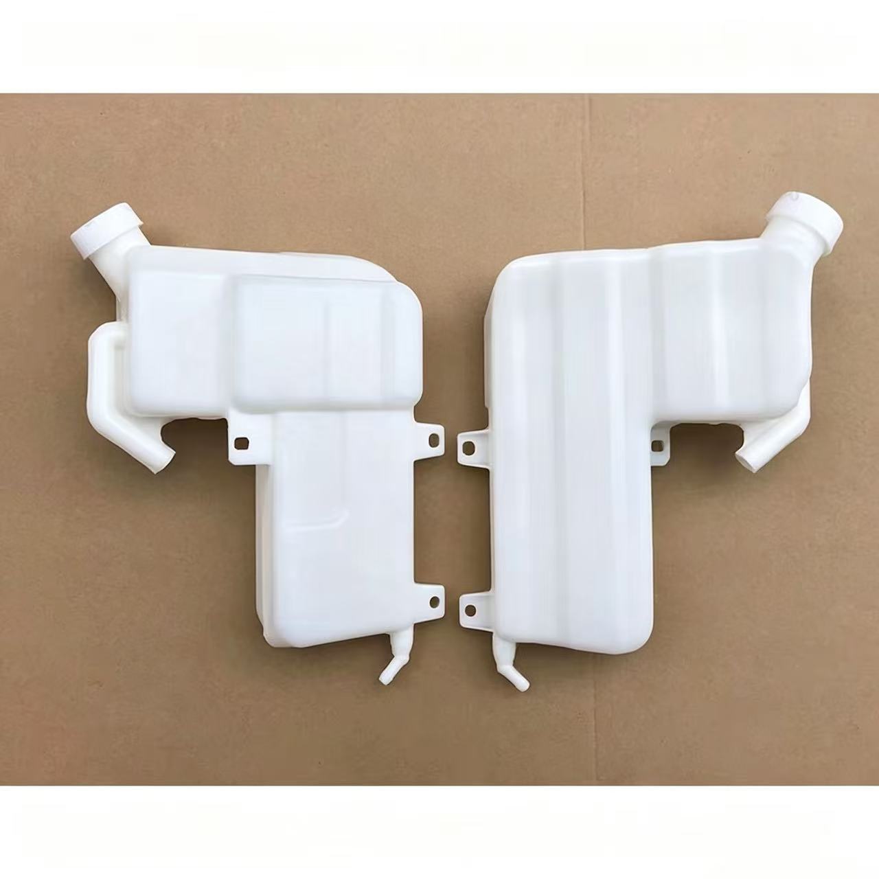 8972108440 Paint Water Tank for ISUZU NPR 120 100P Truck Spare Body Parts