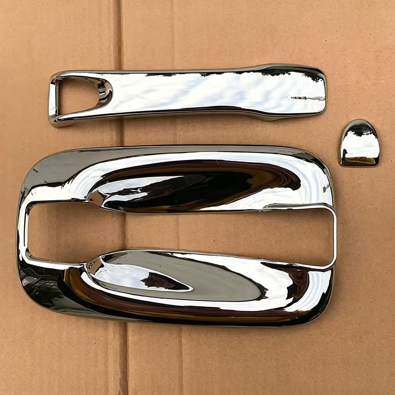 Chrome Outside Handles Garnish RH for ISUZU DECA320 DECA270 FSR FTR