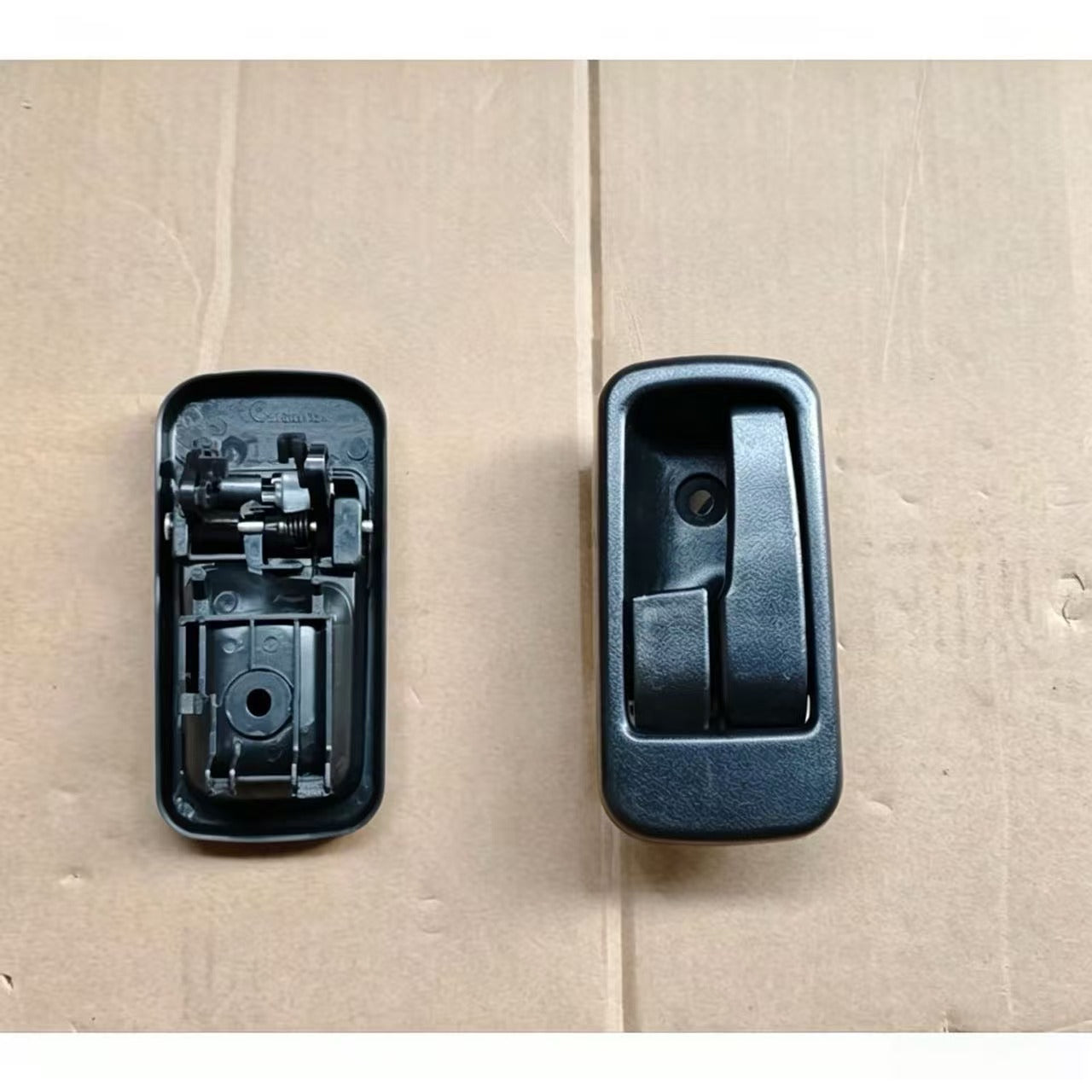 1-74718023-4 1747180234 Inner Handle LH for ISUZU DECA320 DECA270 FSR FTR