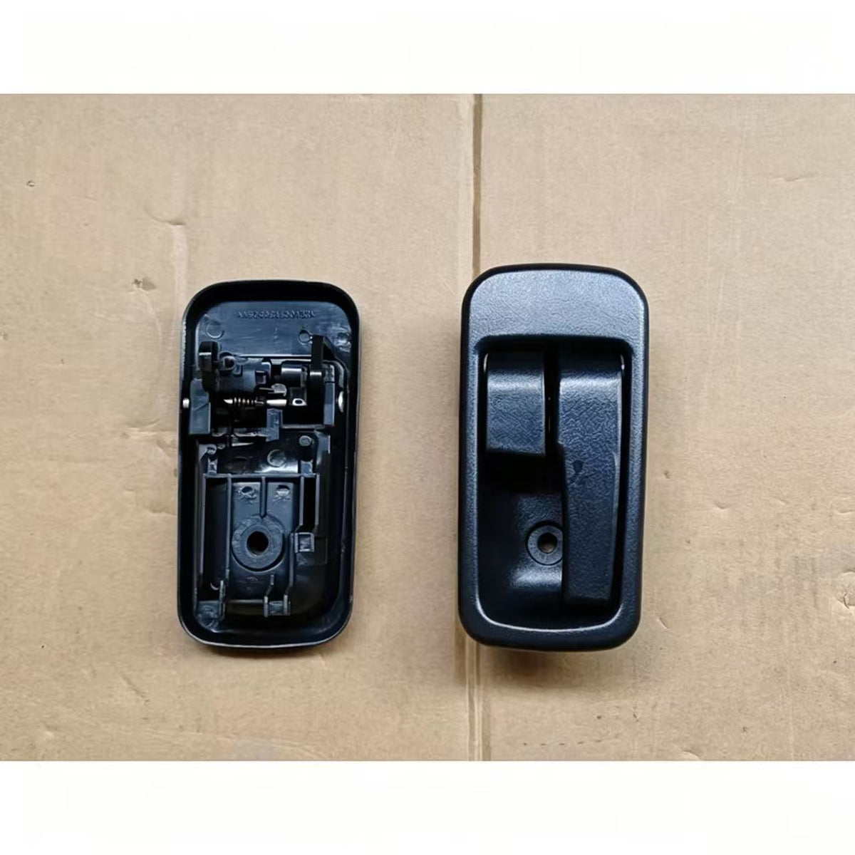 1-74718022-4 1747180224 Inner Handle RH for ISUZU DECA320 DECA270 FSR FTR