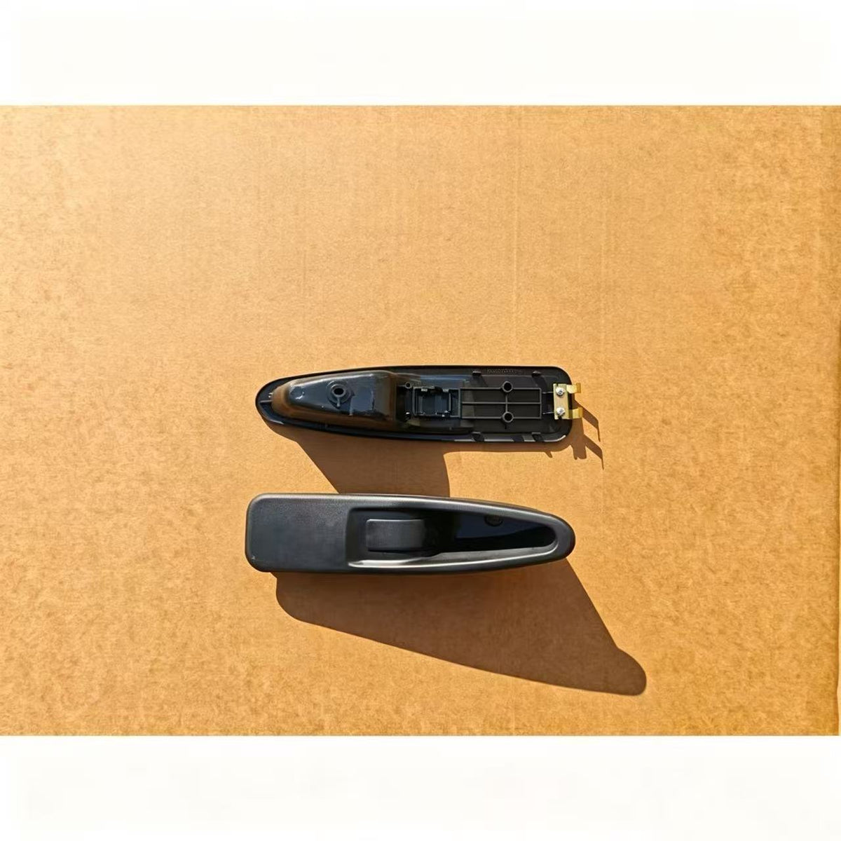 Handle RH for ISUZU DECA320 DECA270 FSR FTR