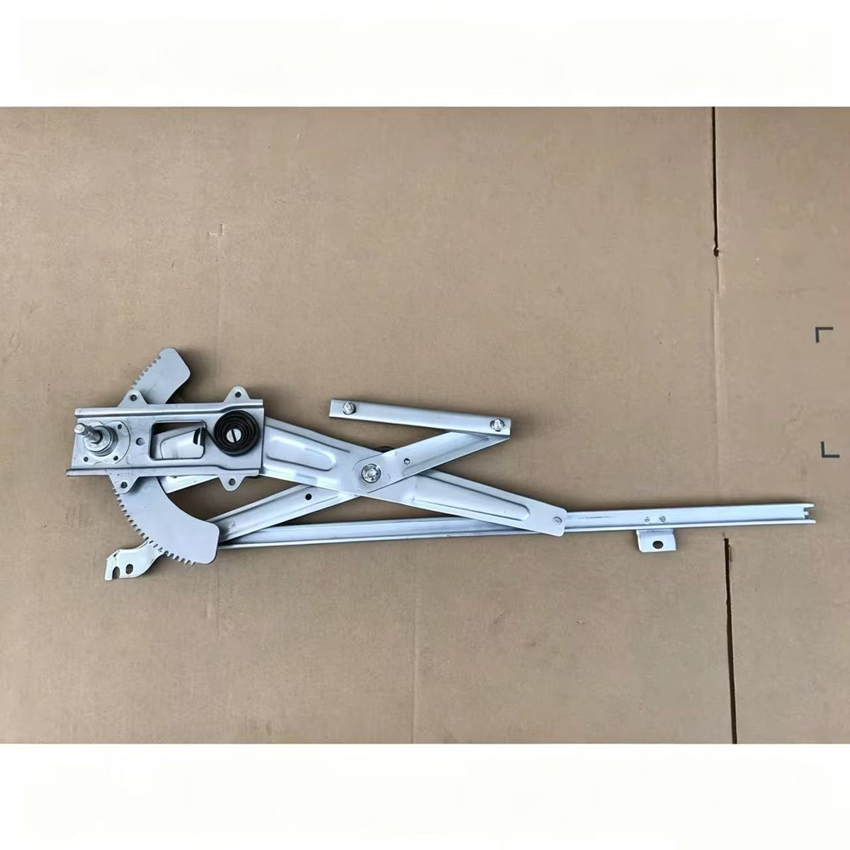 1-74418-134-4 1-74418-134-5 1-74418-144-4 Window Regulator Manual RH for ISUZU DECA320 DECA270 FSR FTR Truxk Spare Parts