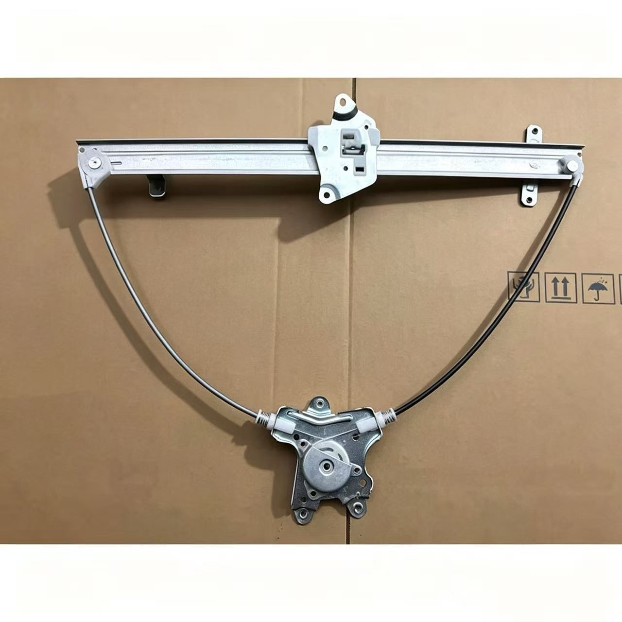 1-74418167-0 1744181670 1-74418-179-3 1-74418179-3 1744181793 Window Regulator Bracket (NO Motor) RH for ISUZU EXR360 EXR370