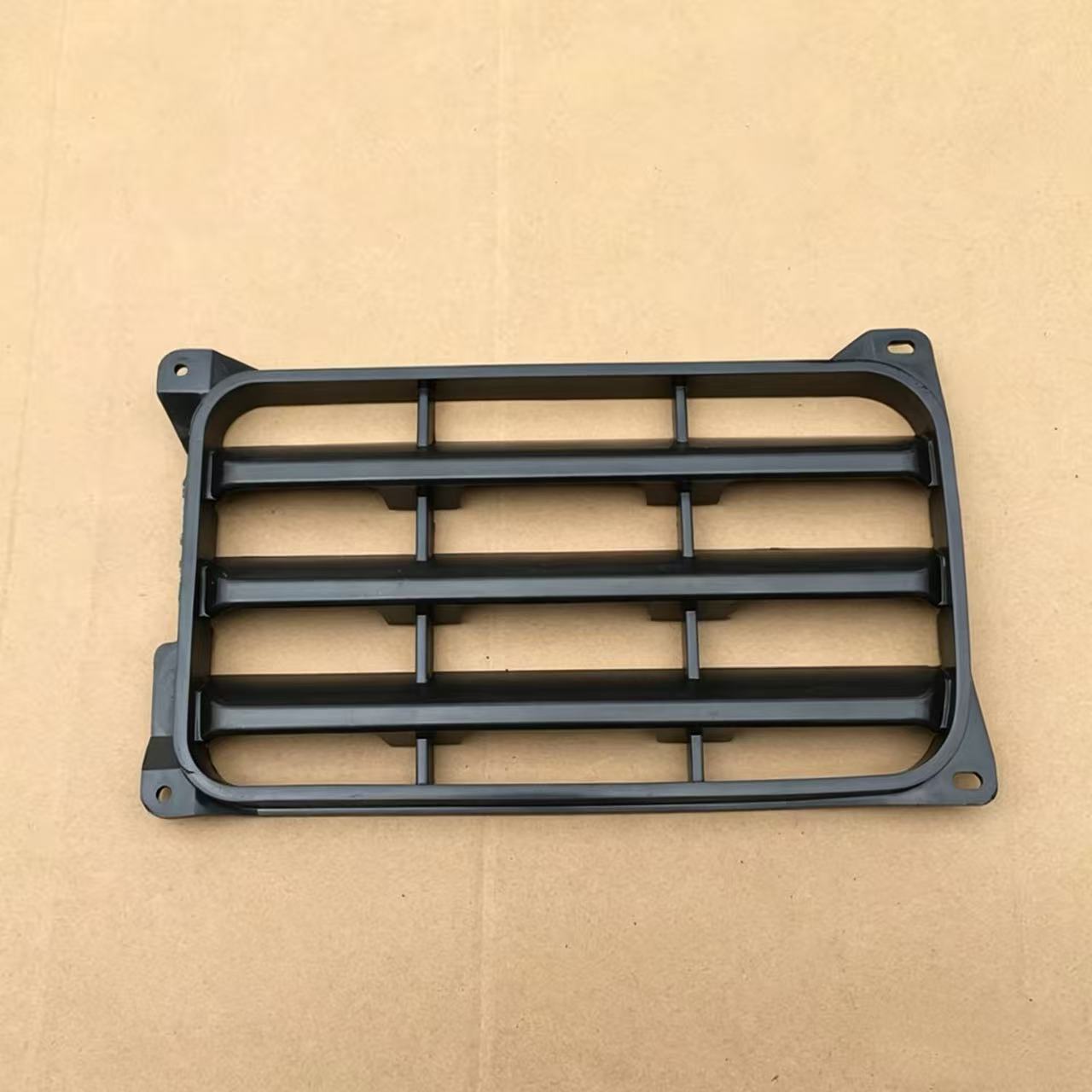 Bumper Center RH for ISUZU EXR360 EXR370 Truck Spare Body Parts