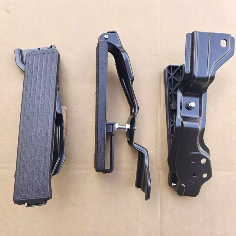 Plastic Accelerator Pedal for Isuzu NQR NKR 150 600P Truck NPR Model Spare Body Parts — Ref. 8978574811 / 8978591000