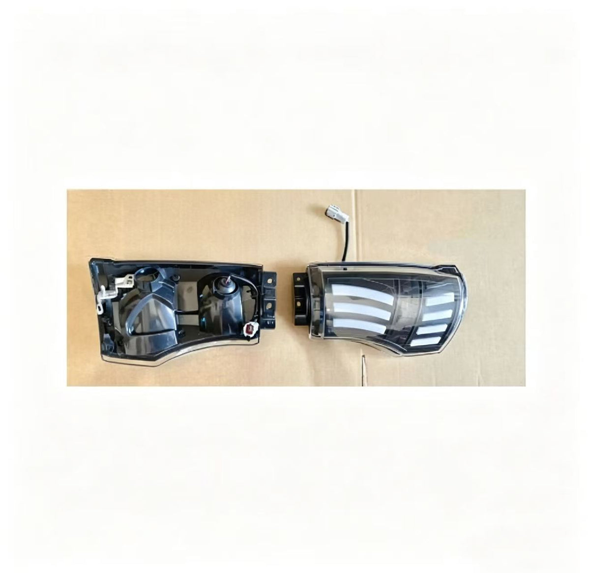 LED Corner Lamp (Black Case)  RH for ISUZU NQR NKR NPR 2006 600P Truck Spare Body Parts