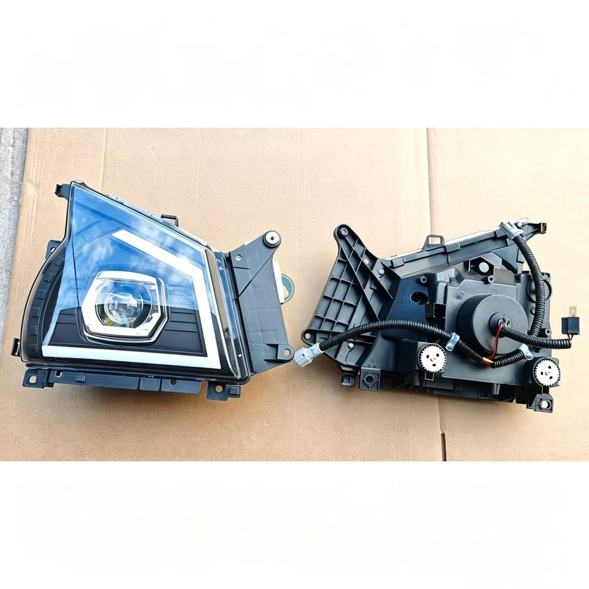 HEADLMAP LED (Black) RHD RH for ISUZU NQR NKR NPR 2006 600P Truck Spare Body Parts