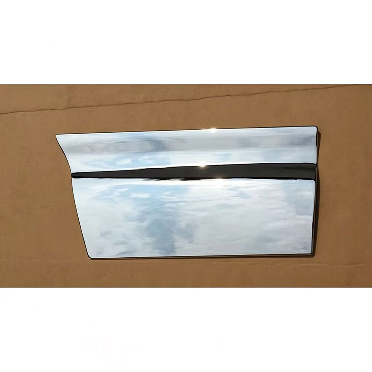 Chrome Lower Door Garnish RH for ISUZU NQR NKR NPR 2006 600P Truck Spare Body Parts