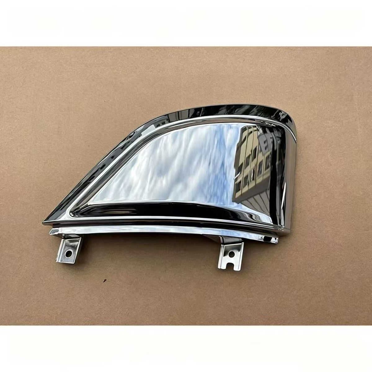 Chrome Lamp Cover LH for ISUZU NPR150/NQR175 Truck New Condition Spare Part