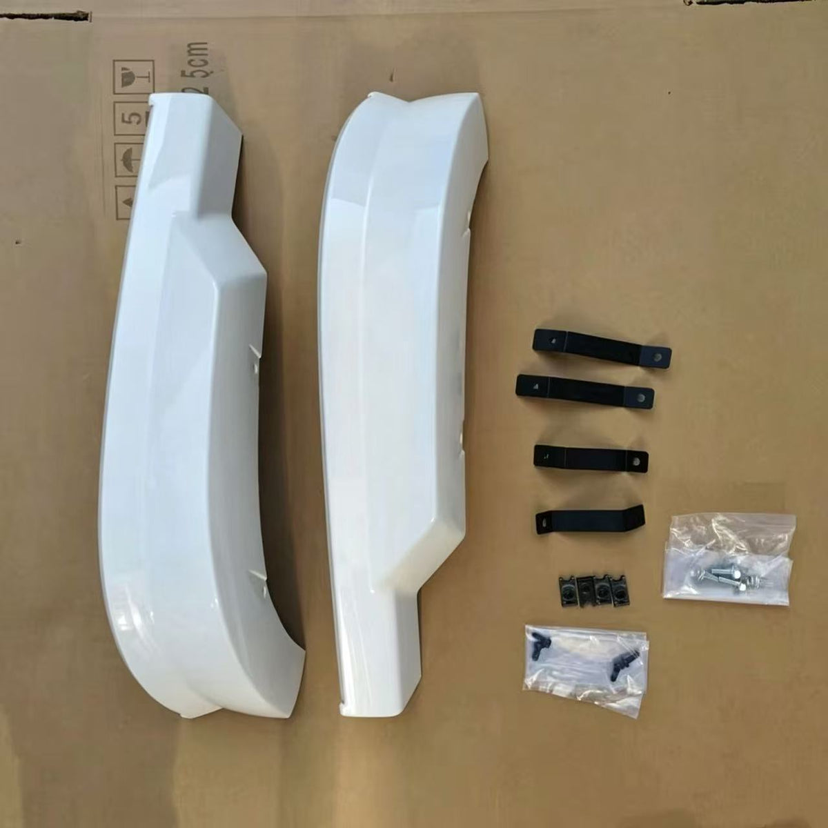 Bumper Corner LH for ISUZU NPR 150 NQR 175 NMR 130 NLR 130 700P Truck Spare Body Parts