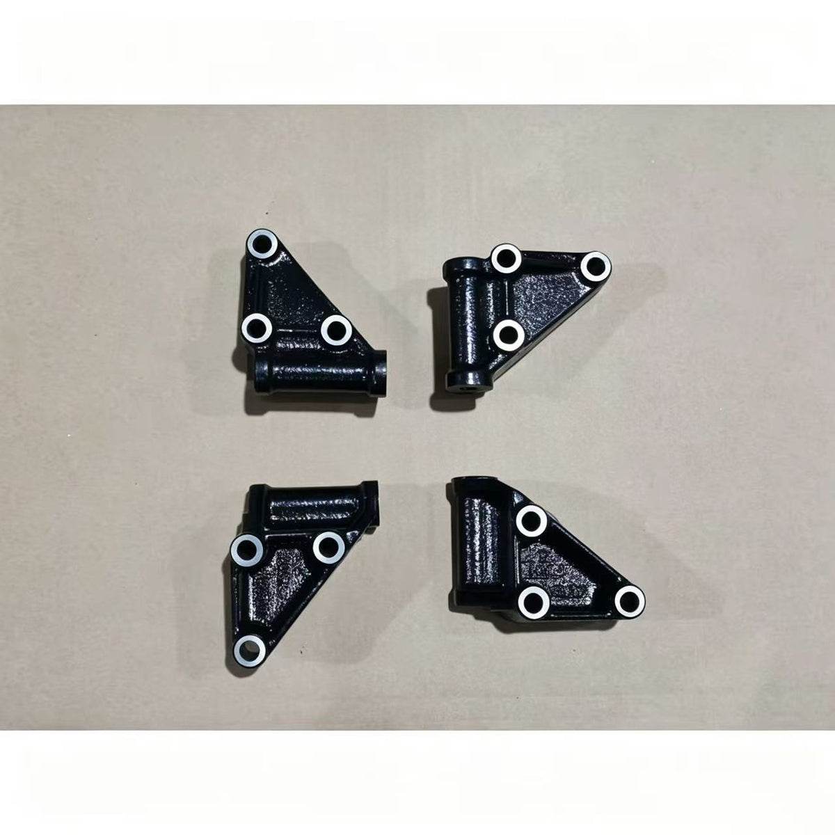 3724741-P301 3724741P301 8970758842 Alternator Bracket for ISUZU NPR 150 NQR 175 NMR 130 NLR 130 700P Truck Spare Body Parts