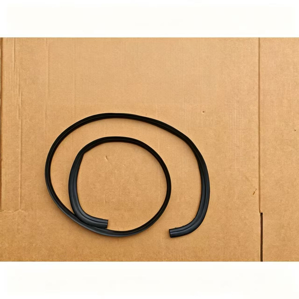 Rubber Narrow Lower 180cm for ISUZU NPR150 NQR175 Truck Spare Part