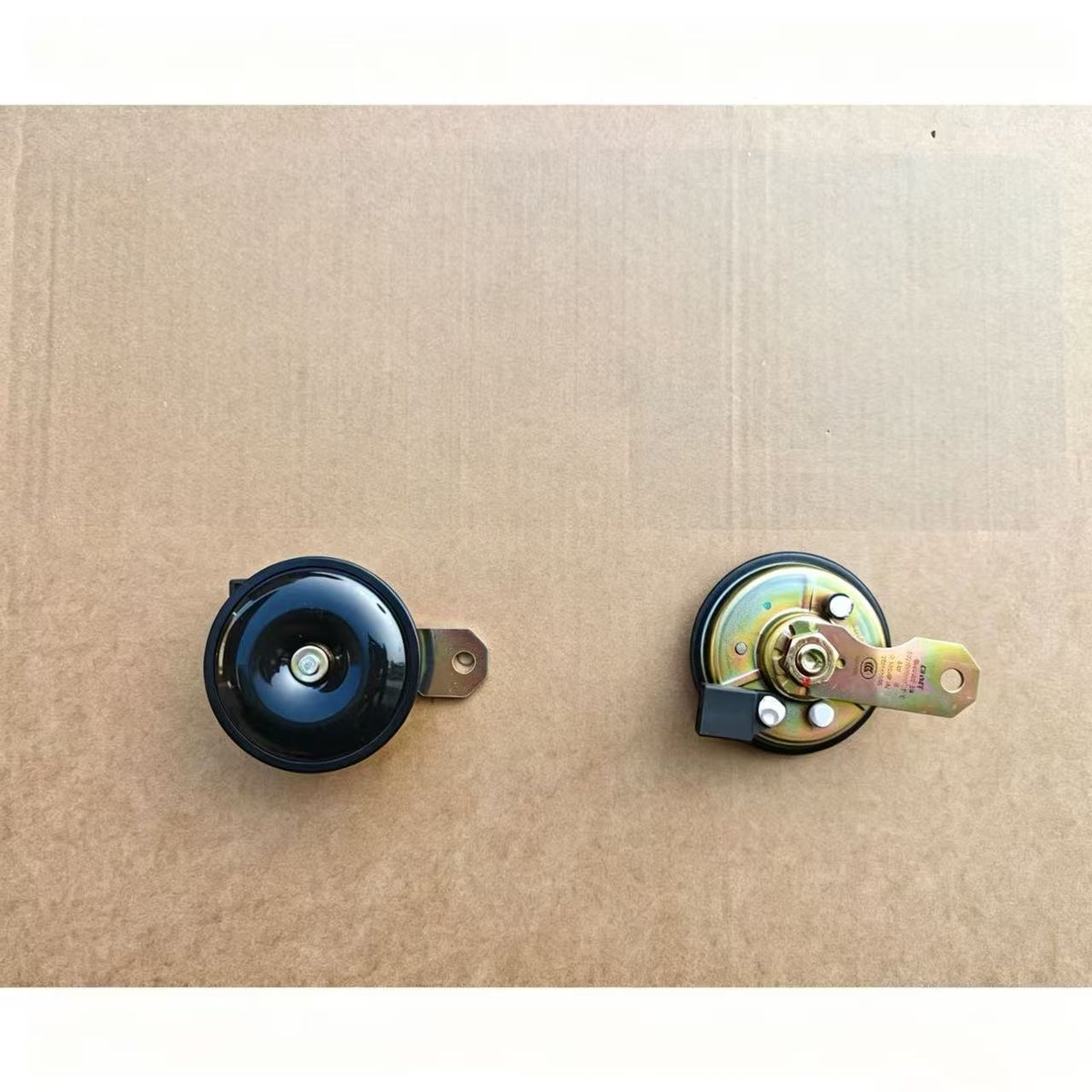 8980700800 Horn for ISUZU NPR 150 NQR 175 NMR 130 NLR 130 700P Truck Spare Body Parts