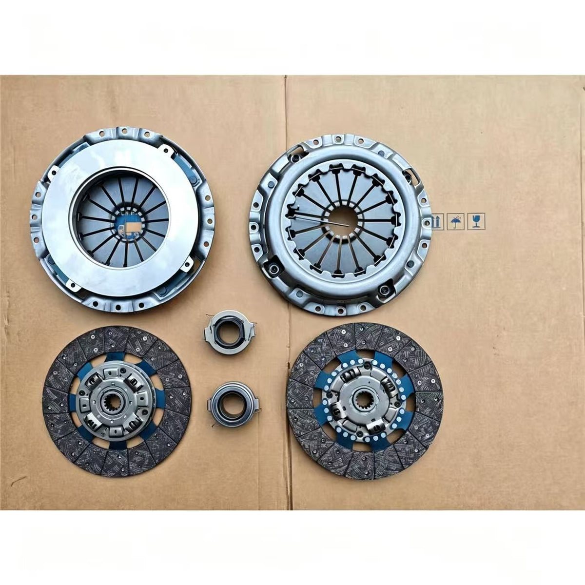 5-87610204-0 5876102040 Clutch Kit for ISUZU NPR 150 NQR 175 NMR 130 NLR 130 700P