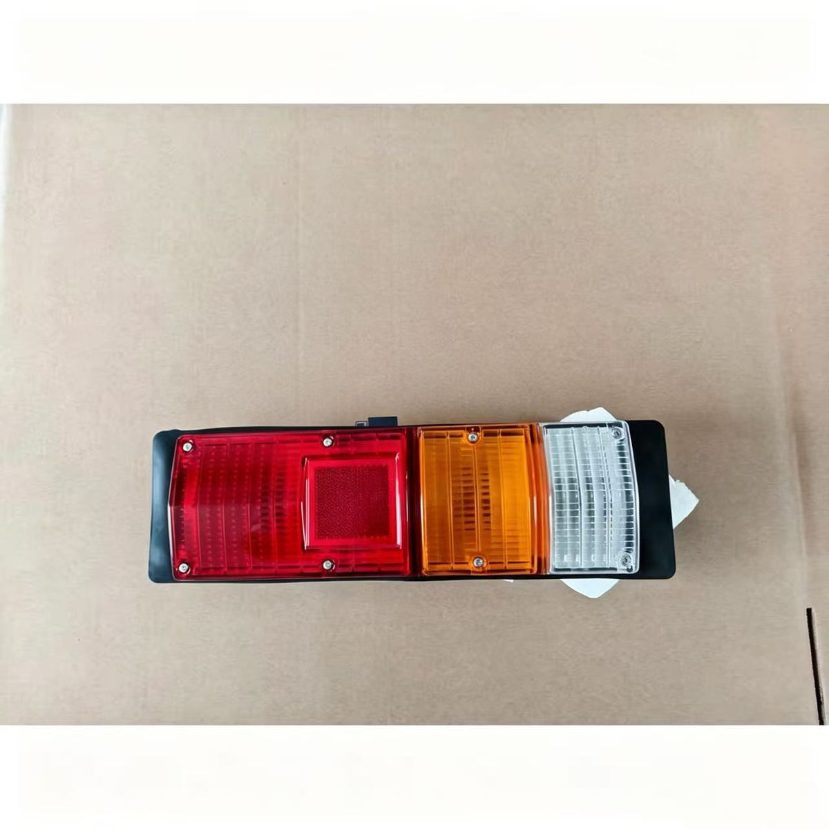 213-1901 5-82230-018-3 5-82230-019-3C 2131901 5-82230018-3 5-82230019-3C 5822300183 5822300193C Taillight for ISUZU NPR150 NQR