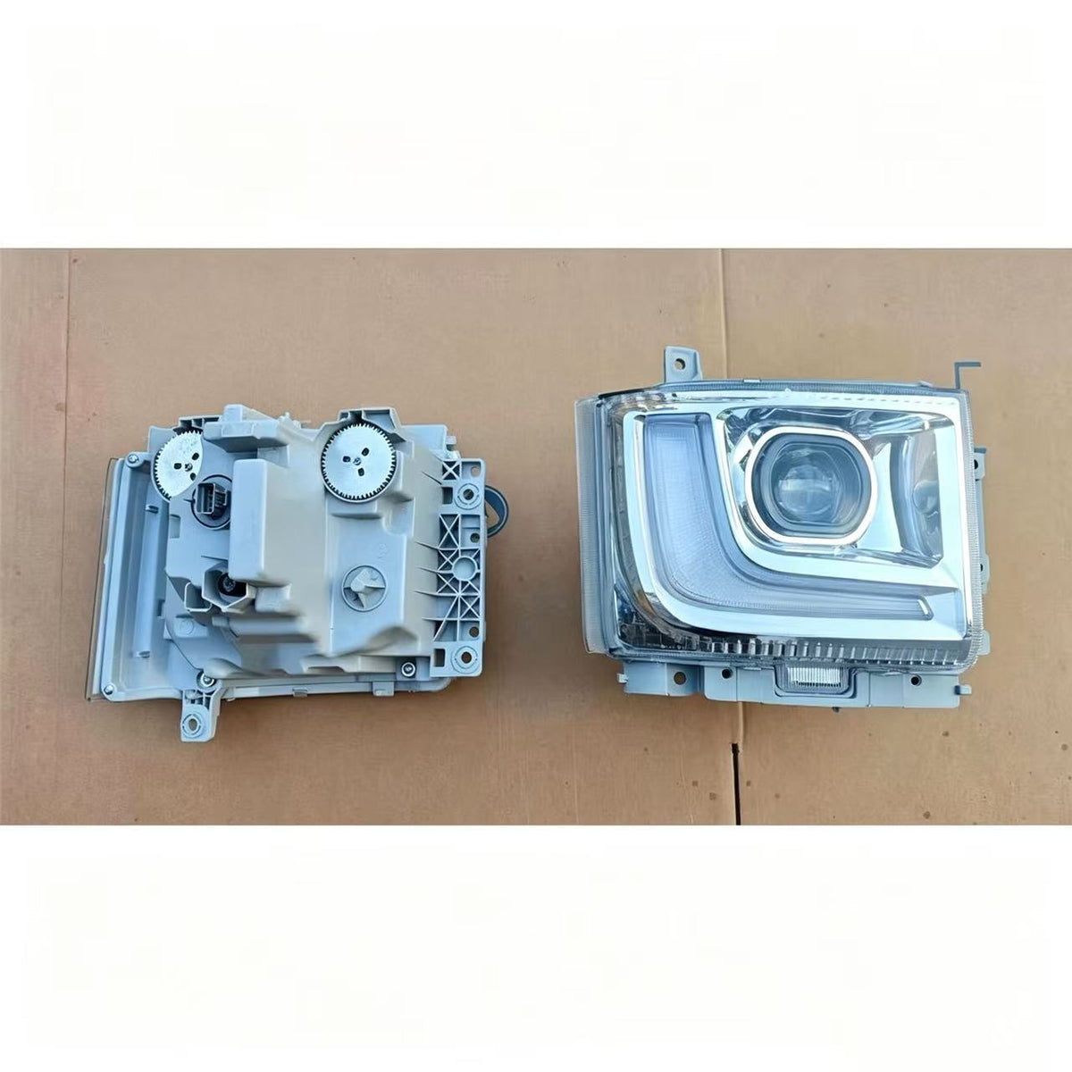 Headlamp 24V LHD RH for ISUZU NPR 150 NQR 175 NMR 130 NLR 130 700P Truck Spare Body Parts