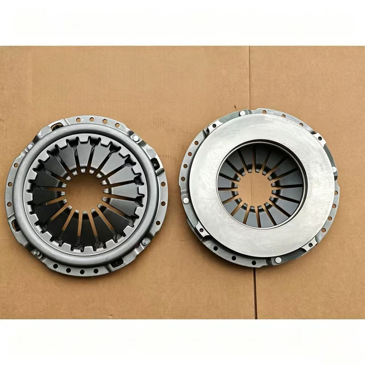 1601040-150 1601040150 Clutch Pressure Plate Diameter 350mm for ISUZU NPR 150 NQR 175 NMR 130 NLR 130 700P Truck