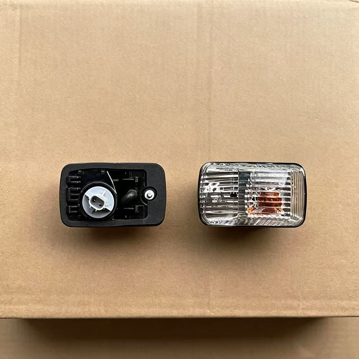 8974101804 Side Door Lamp LH for ISUZU NPR 150 NQR 175 NMR 130 NLR 130 700P Truck Spare Body Parts