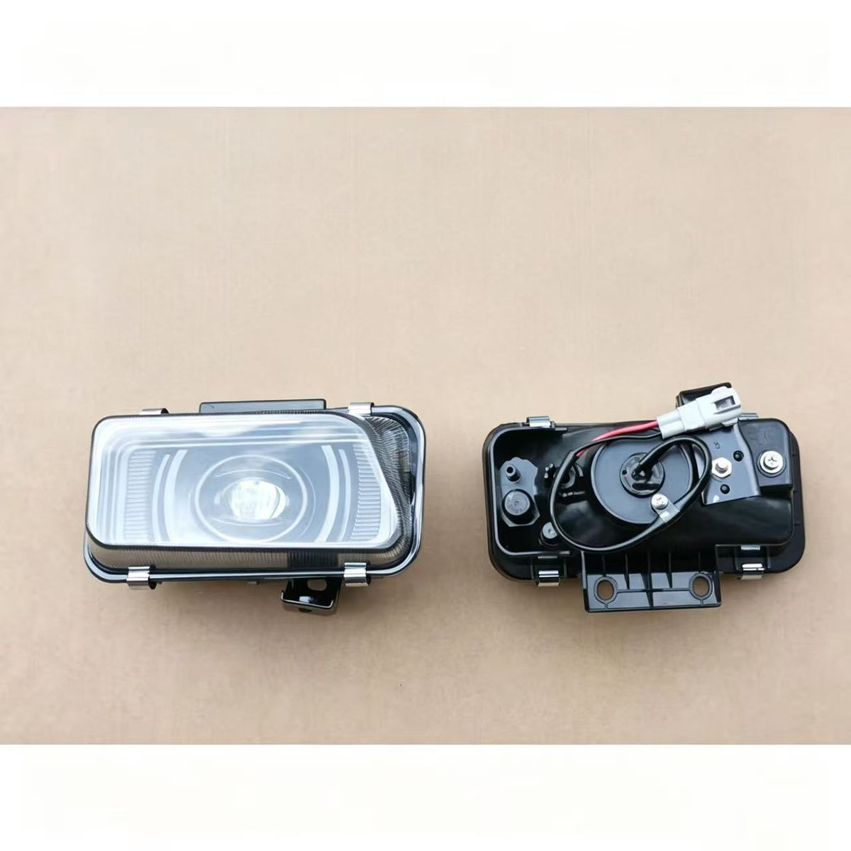 Led Fog Lamp Black Cover Yellow Light RH for ISUZU NPR 150 NQR 175 NMR 130 NLR 130 Truck Spare Body Parts
