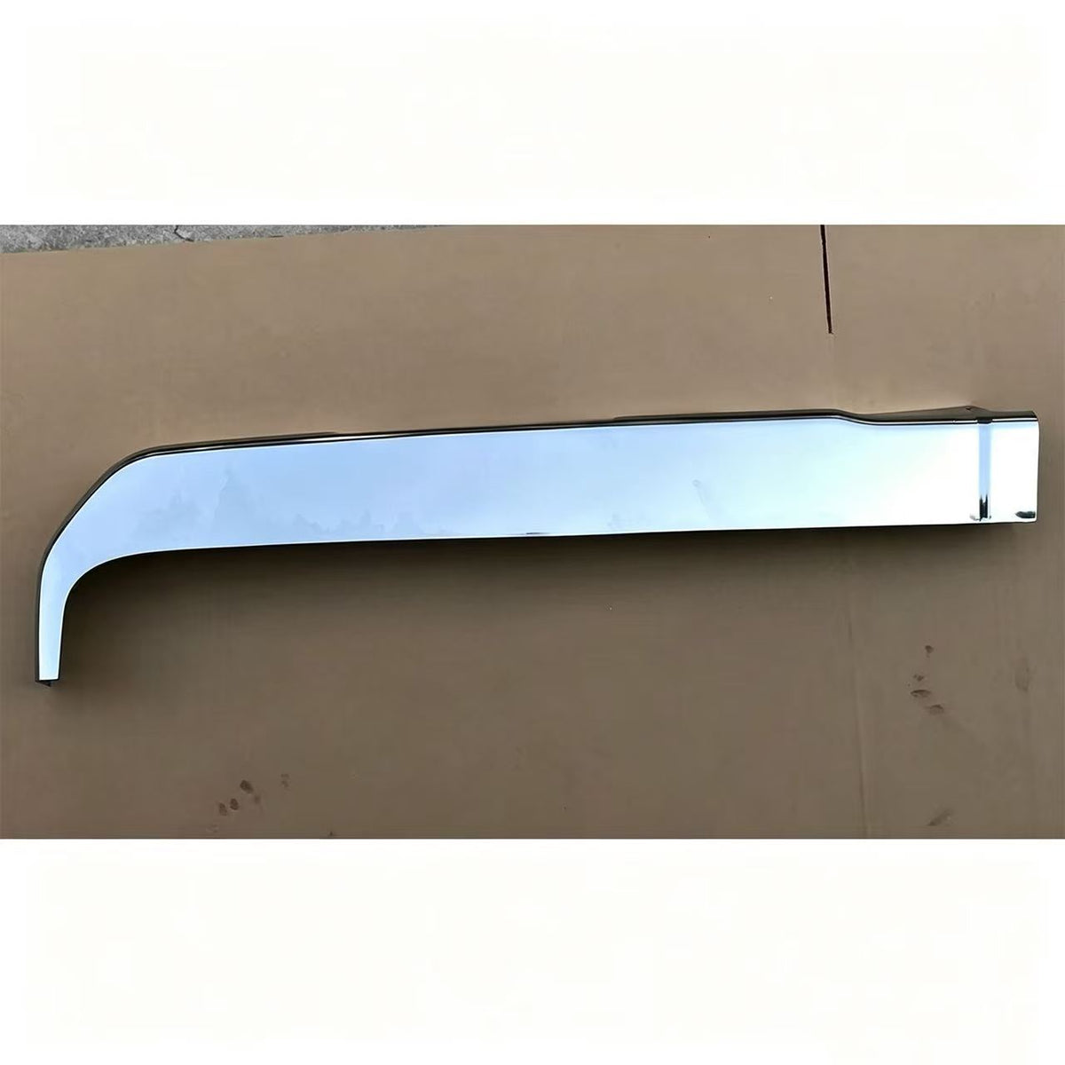 Chrome Rear Pilar Outer RH for ISUZU NPR 150 NQR 175 NMR 130 NLR 130 700P Truck Spare Body Parts