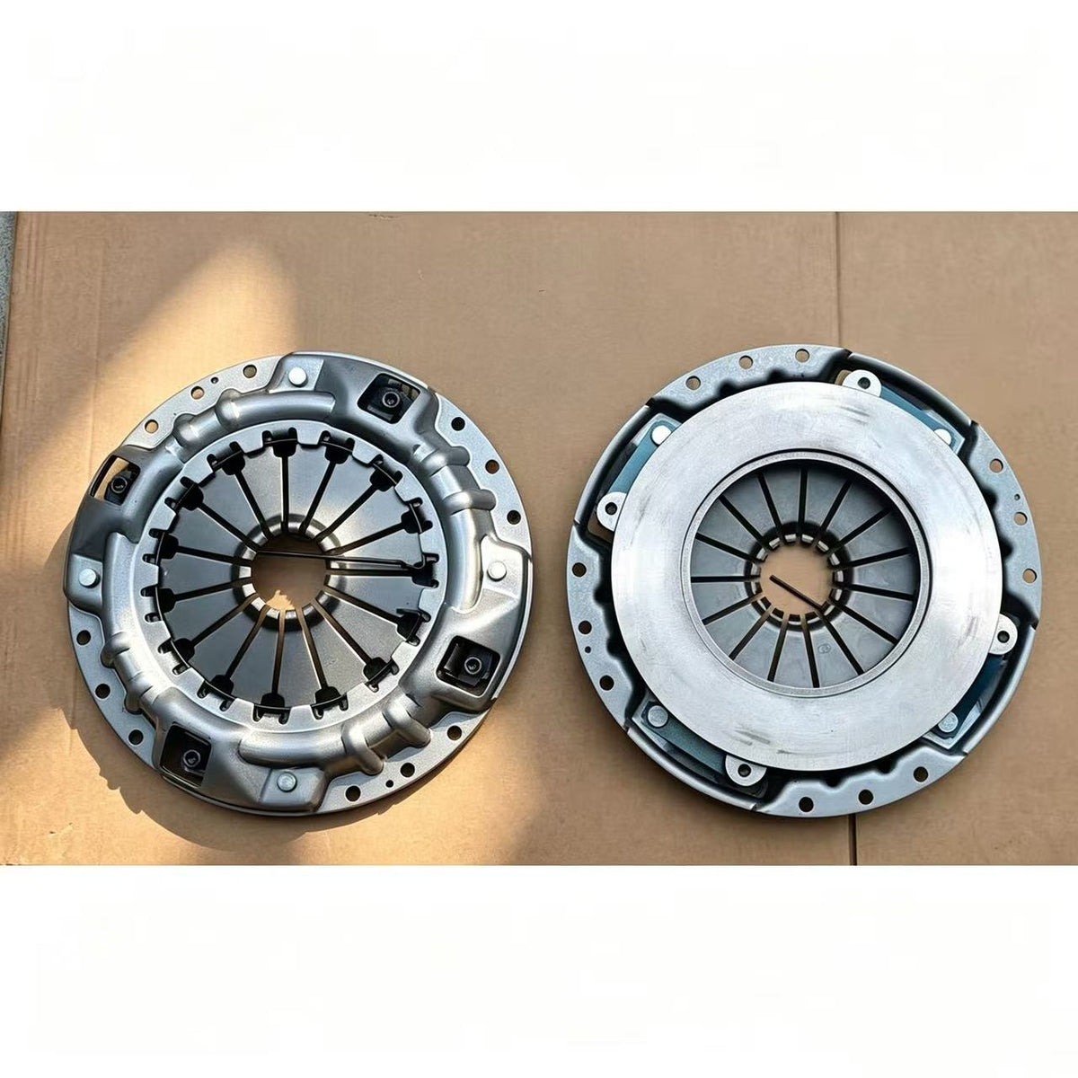 30210-89TA0 30210-89TA4 30210-89TA8 5-87411-588-0 8-94363-454-1 8-98040-093-0 ISC572 Clutch Cover for ISUZU NPR 150