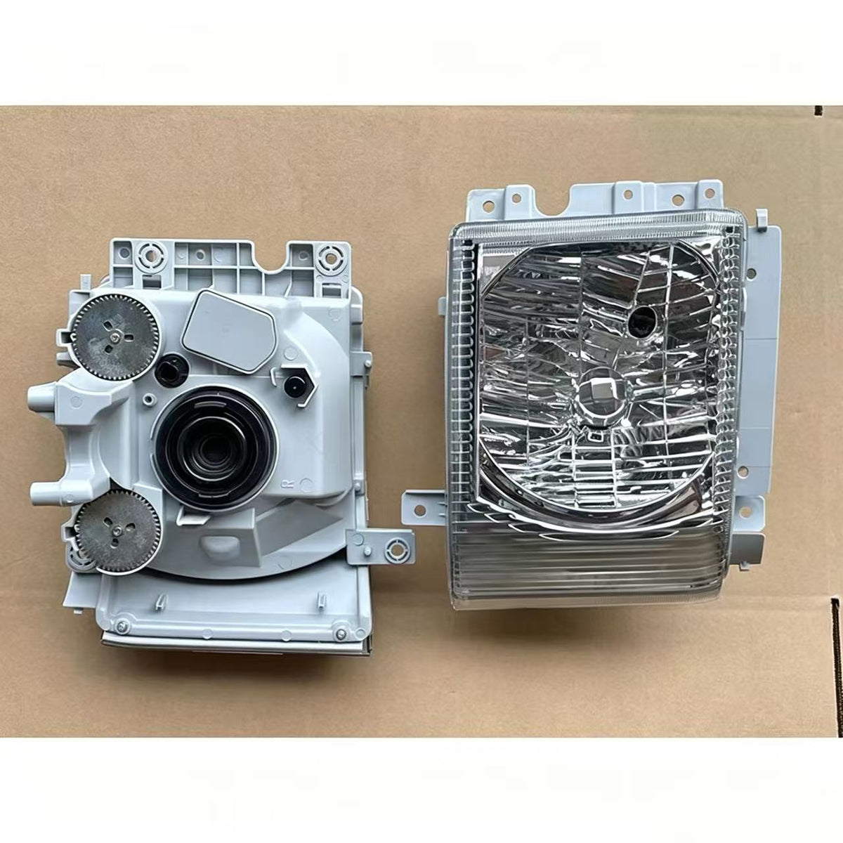 Headlamp LHD RH for ISUZU NPR 150 NQR 175 NMR 130 NLR 130 700P Truck Spare Body Parts