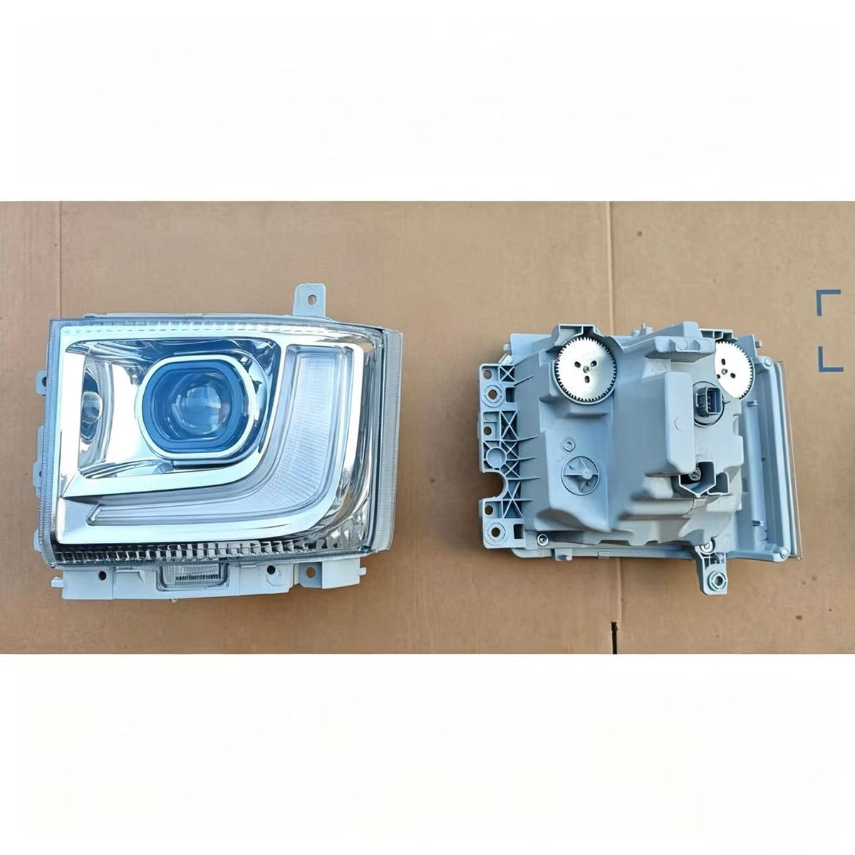 Headlamp LH for ISUZU NPR 150 NQR 175 NMR 130 NLR 130 700P Truck Spare Body Parts