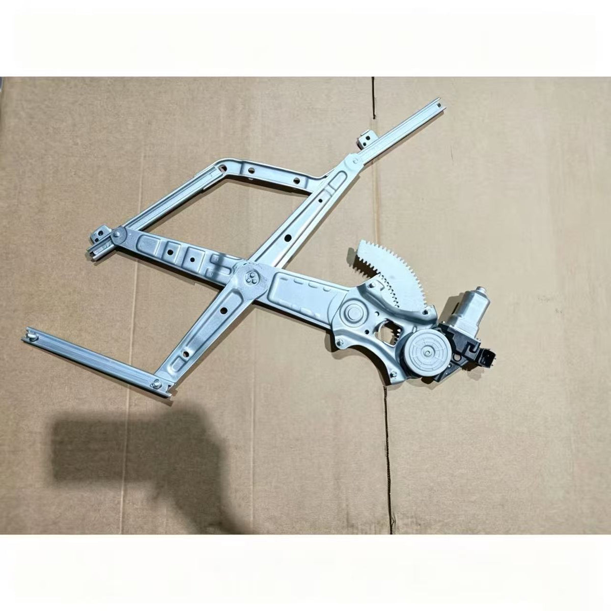 8980292373 8-98029288-2 8980292882 Window Regulator With Motor for ISUZU NPR 150 NQR 175 NMR 130 NLR 130 700P Truck