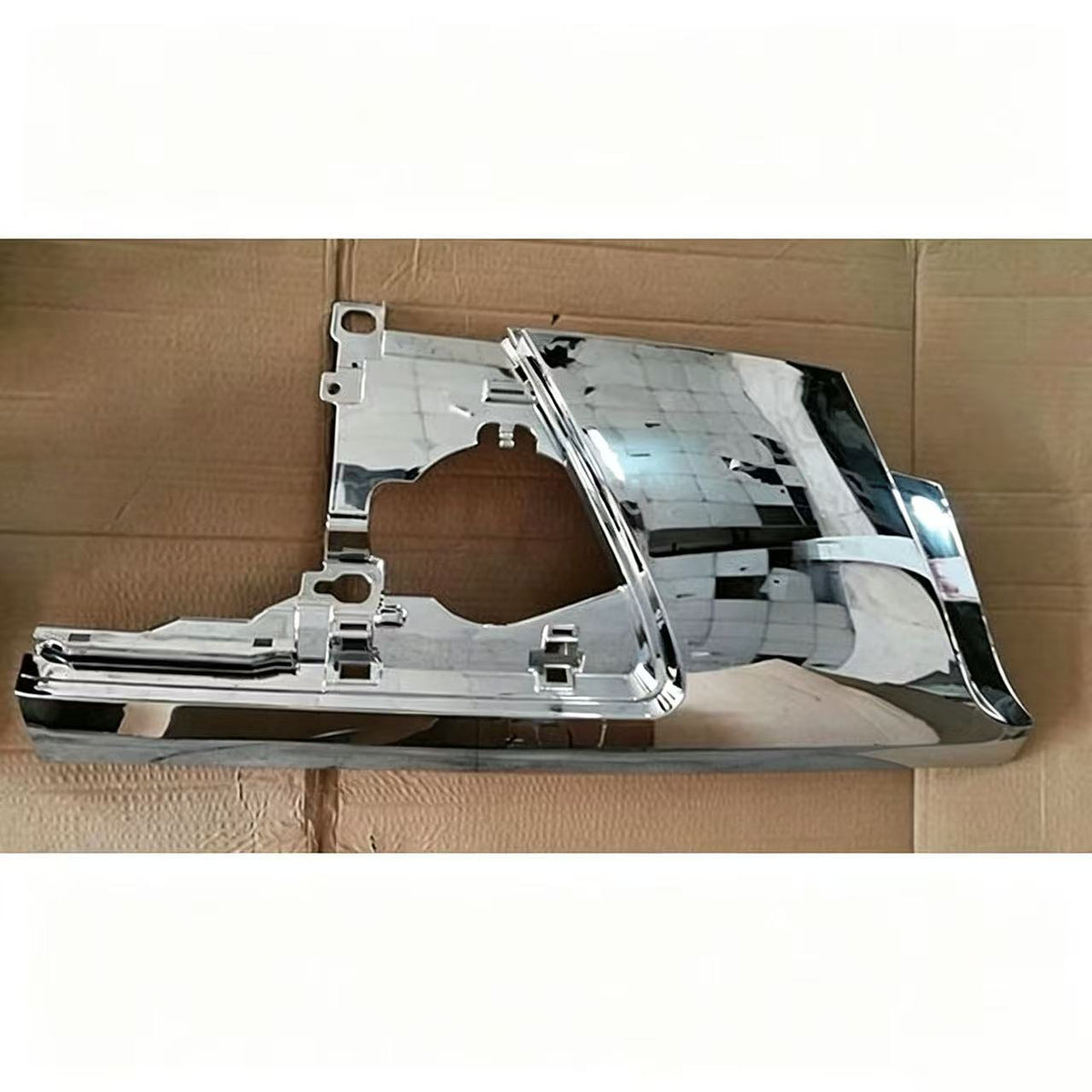 Chrome Corner Panel (FLAT) LH 82cm for ISUZU NPR 150 NQR 175 NMR 130 NLR 130 Truck Spare Body Parts