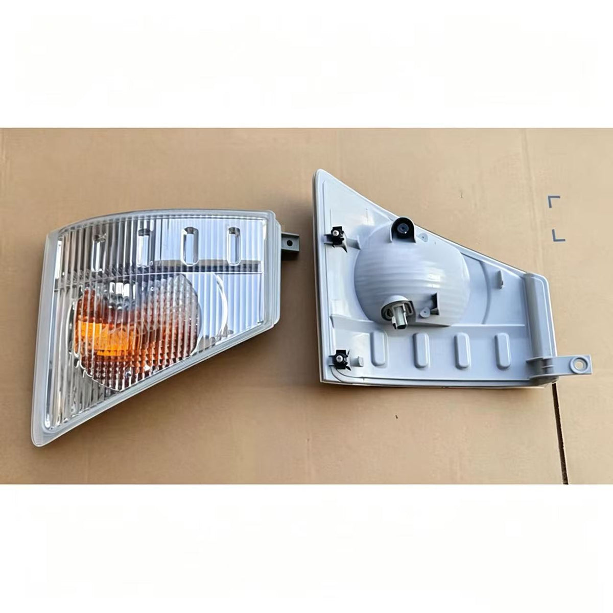 8981554630 Corner Lamp LH (High) for ISUZU NPR 150 NQR 175 NMR 130 NLR 130 700P Truck Spare Body Parts