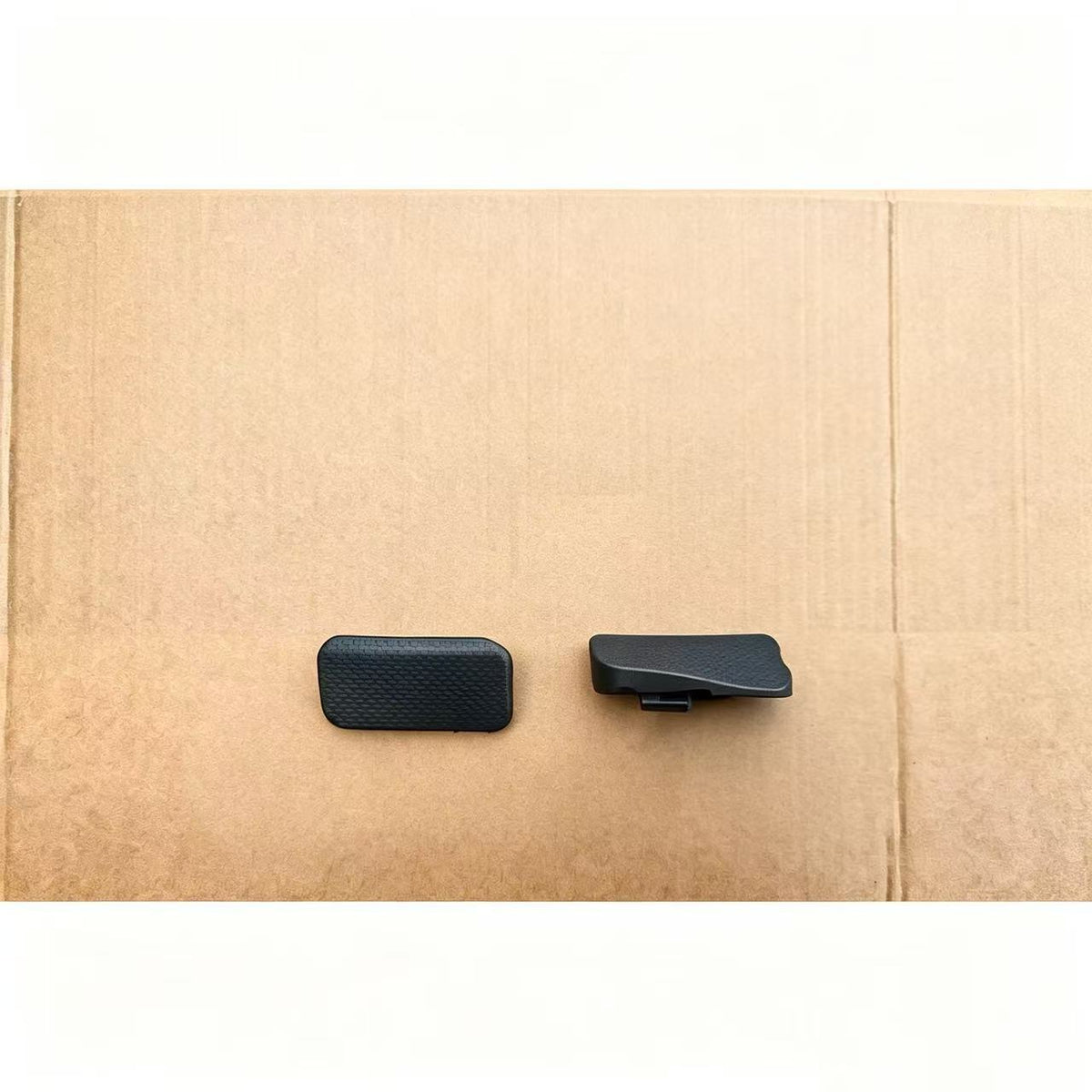 Arm Rest Cover RH for ISUZU NPR 150 NQR 175 NMR 130 NLR 130 700P Truck Spare Body Parts