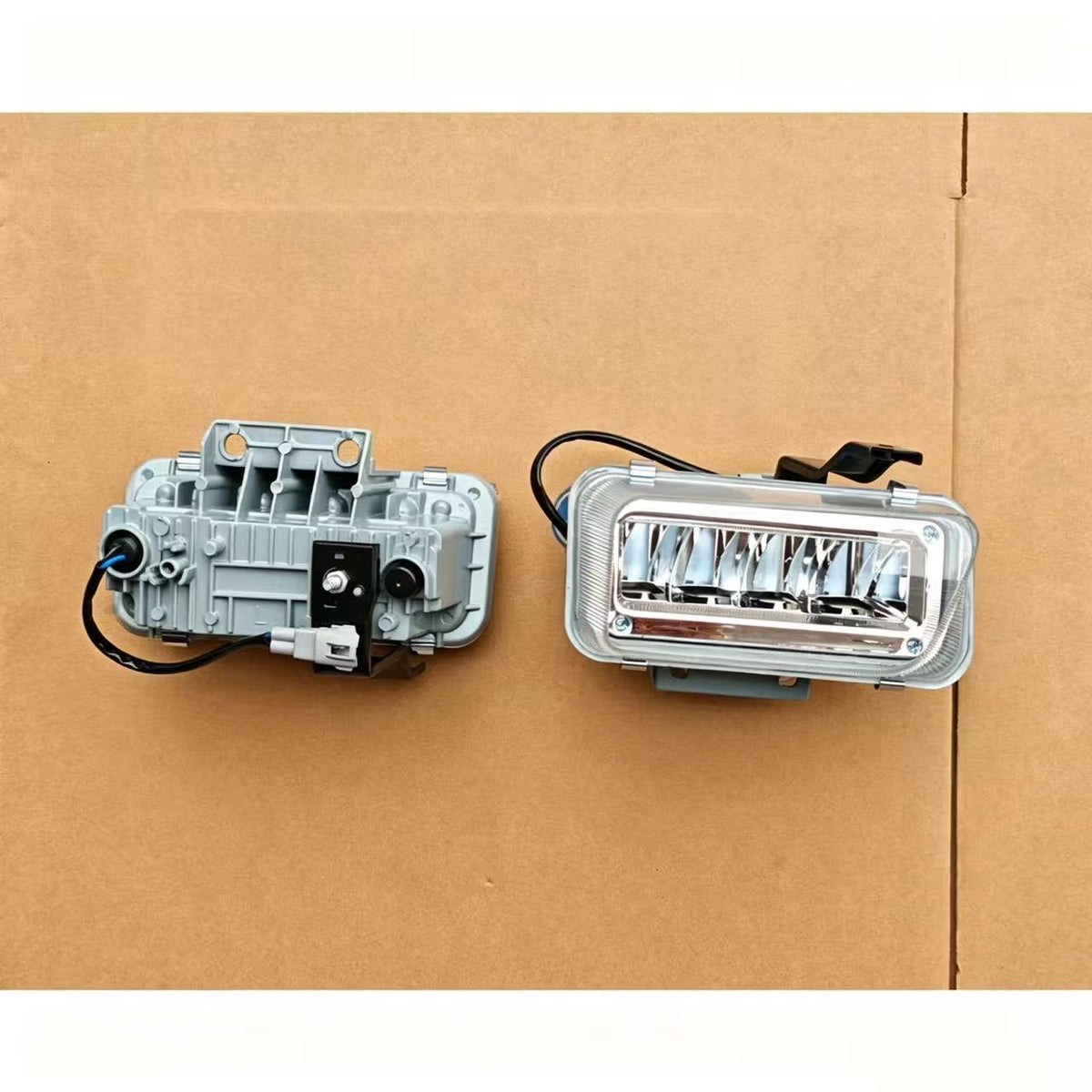 LED Fog Lamp(Alloy) Black Cover White Light LH for ISUZU NPR 150 NQR 175 NMR 130 NLR 130 700P Truck Spare Body Parts