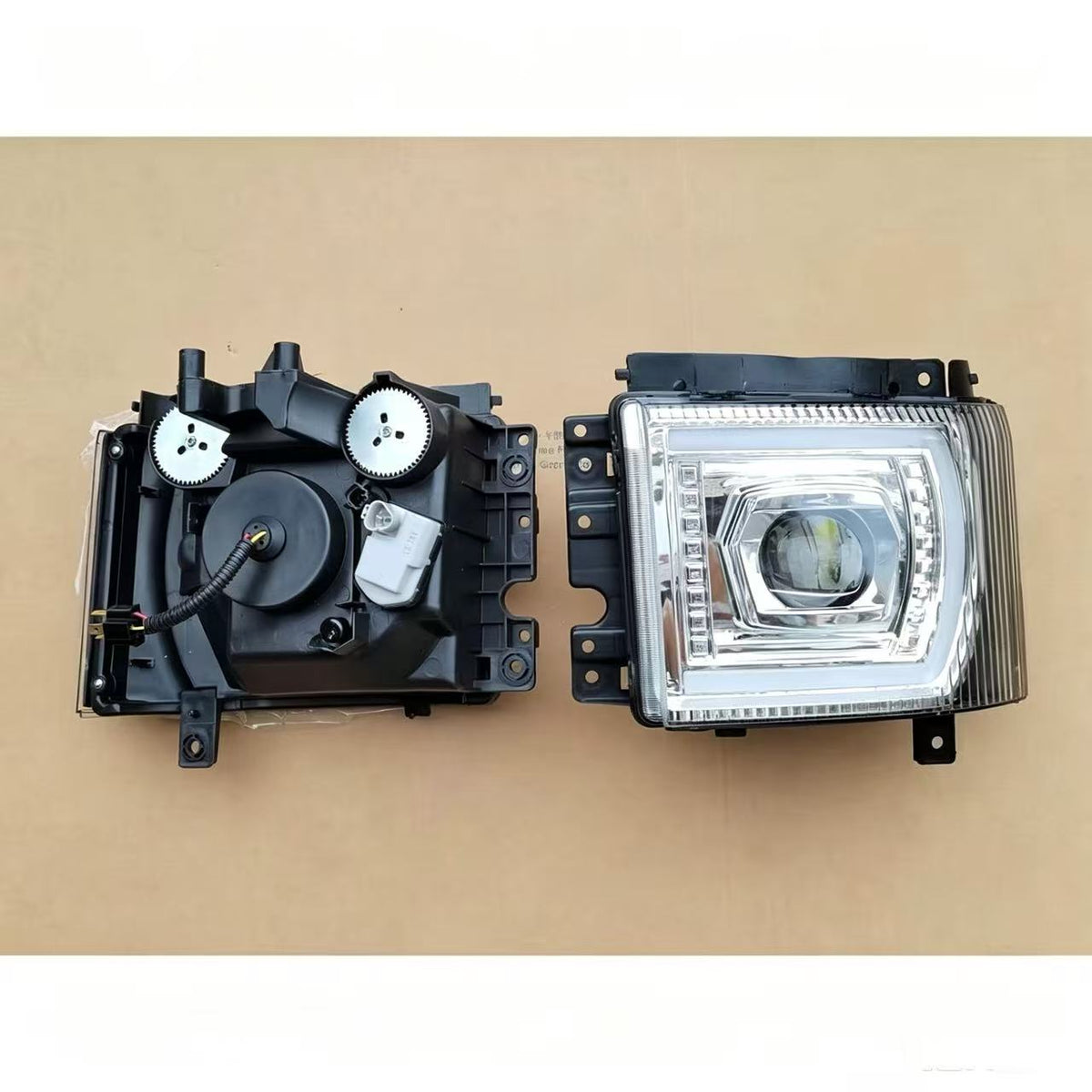 Headlamp LED LHD RH 24V for ISUZU NPR 150 NQR 175 NMR 130 NLR 130 700P Truck Spare Body Parts