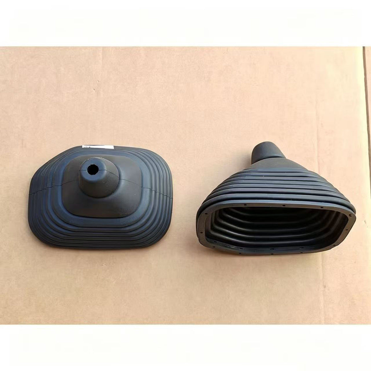 New Condition Rubber Dust Jacket for ISUZU NPR 150 NQR 175 NMR 130 NLR 130 700P Truck Plastic Body Spare Part