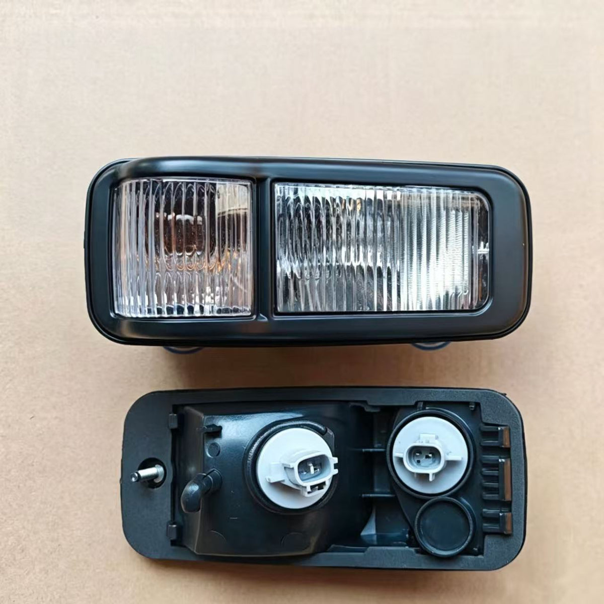 New Condition Side Lamp for ISUZU NPR 150 NQR 175 NMR 130 NLR 130 700P Truck Plastic Body Spare Parts Both LH RH