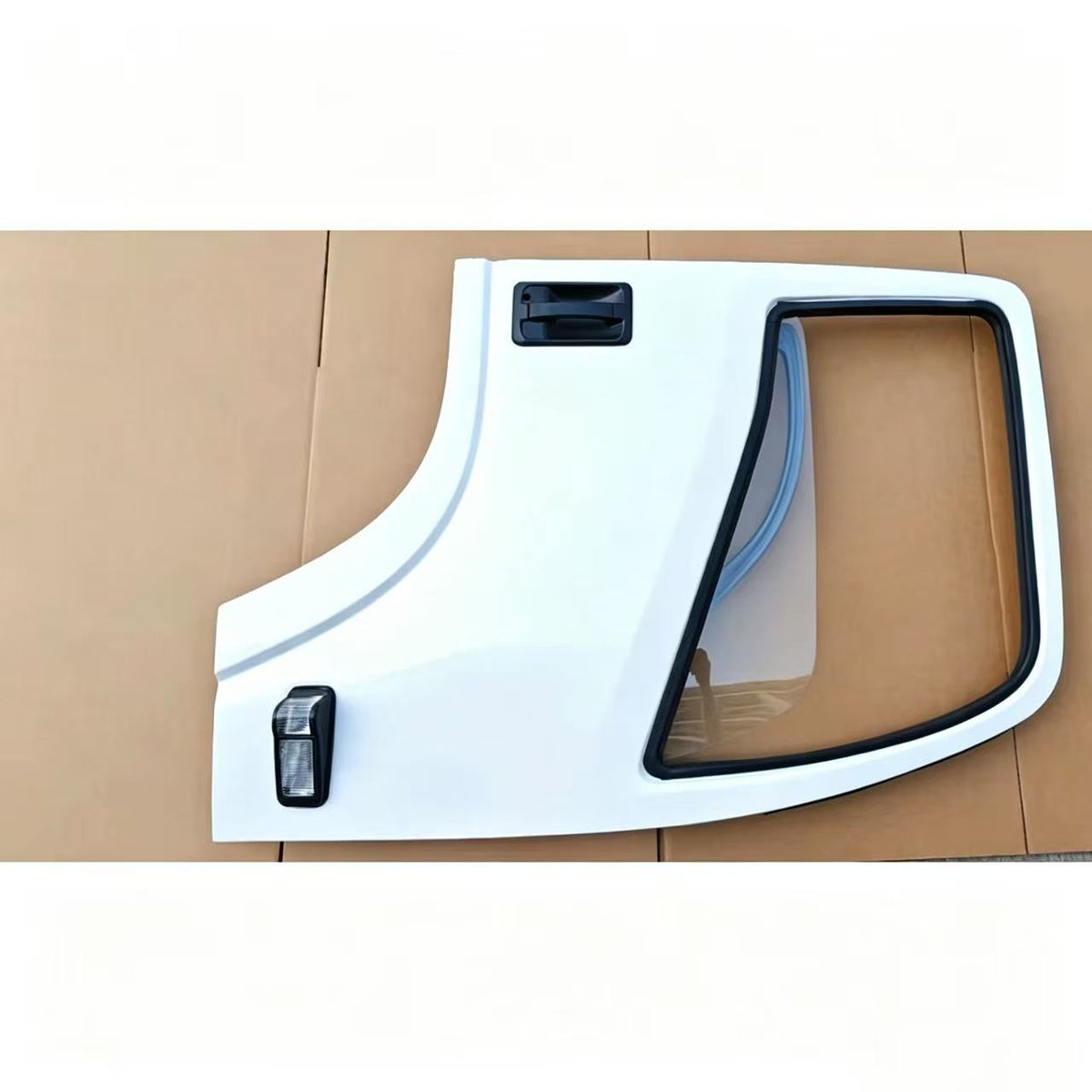 Door Shell Auto 24V Without Holes for Big Side Lamps RH for ISUZU NPR 150 NQR 175 NMR 130 NLR 130 700P Truck Spare Body Parts