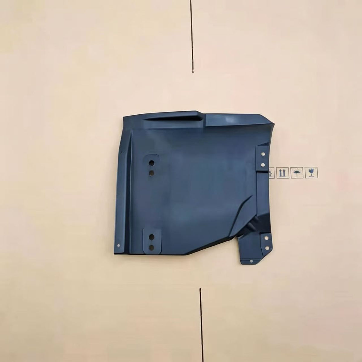 Mudguard Without Flap LH for ISUZU NPR 150 NQR 175 NMR 130 NLR 130 700P Truck Spare Body Parts