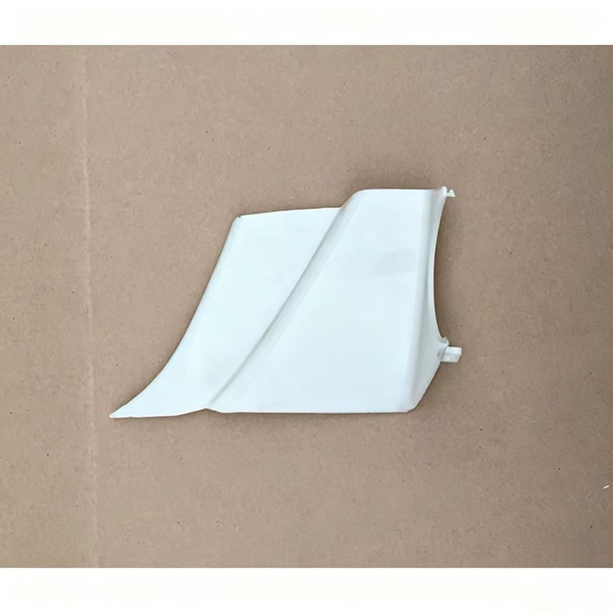 Bezel Outer Mirror RH for ISUZU NPR 150 NQR 175 NMR 130 NLR 130 700P Truck Spare Body Parts