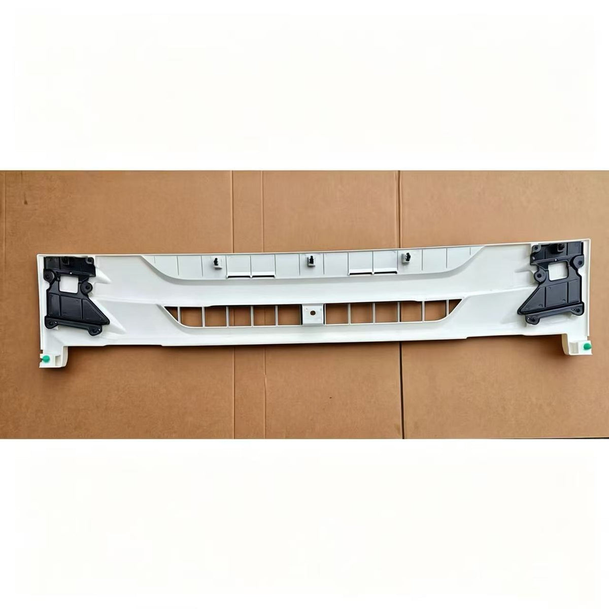 Painting Grille 133 cm for ISUZU NPR 150 NQR 175 NMR 130 NLR 130 700P Truck Spare Body Parts